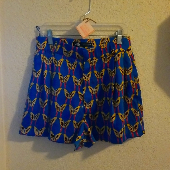Zara Bird Shorts - Picture 1 of 4